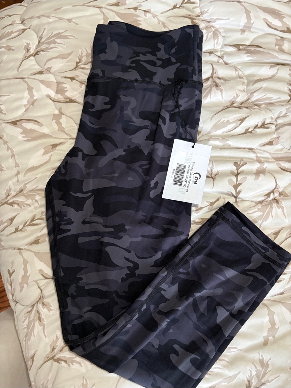 ZYIA Black & Gray Camo Leggings